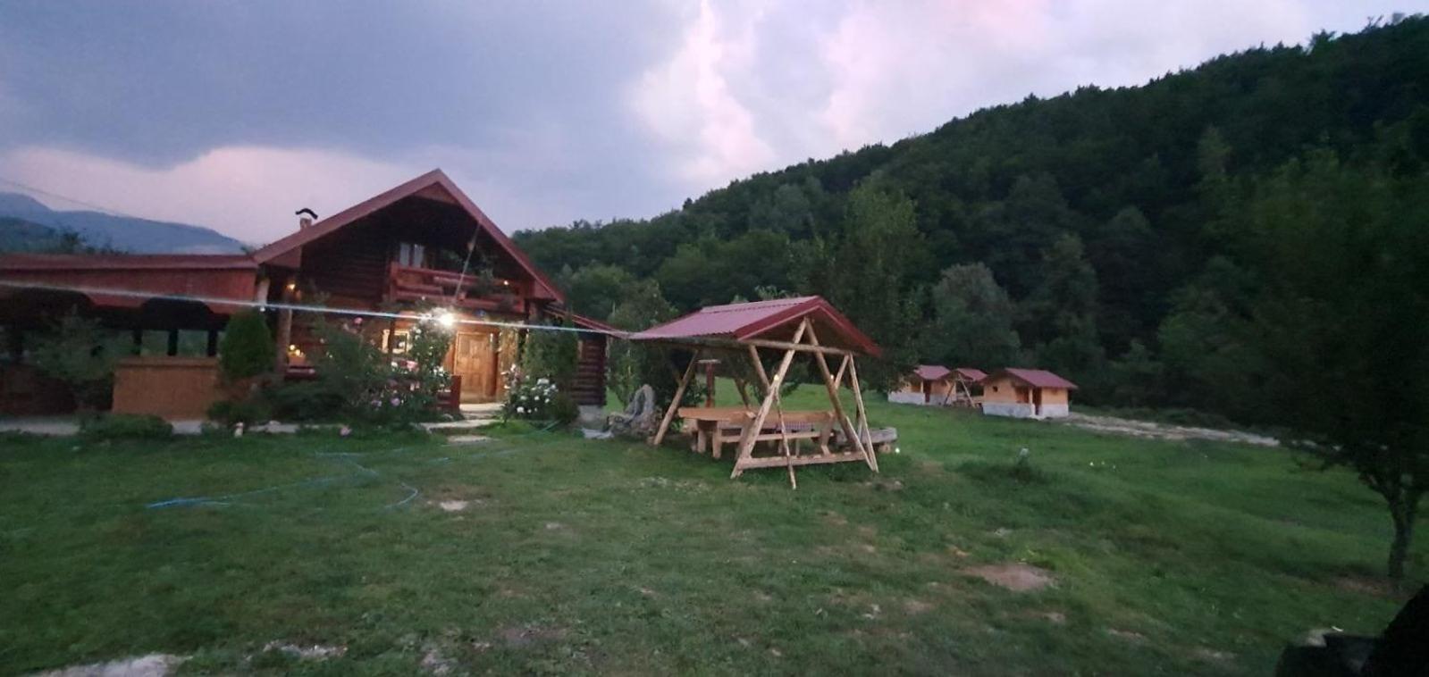 Plav Riverside Village المظهر الخارجي الصورة